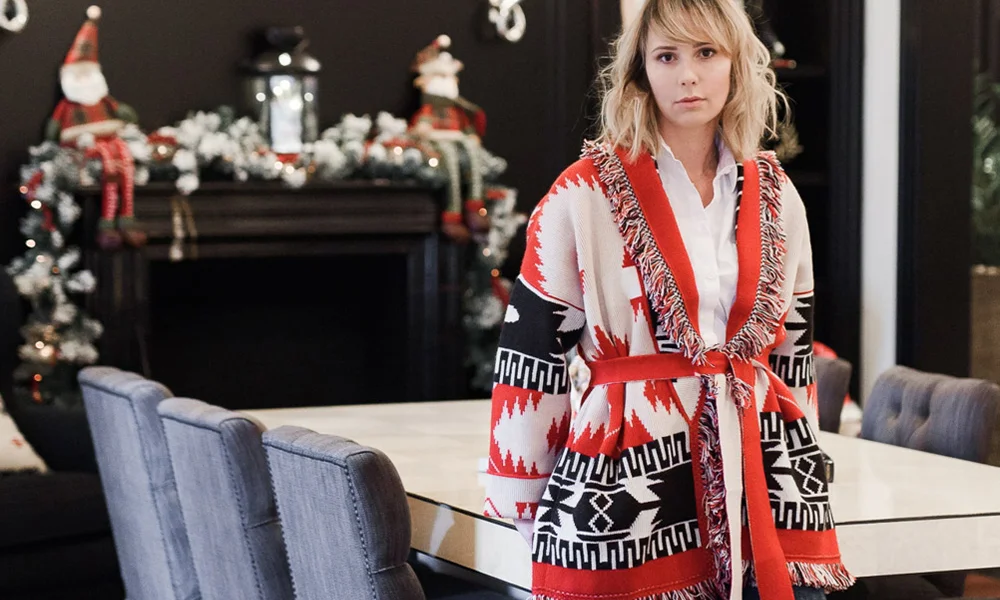 https://buro247.rs/wp-content/uploads/2019/12/miroslava_cover.jpg