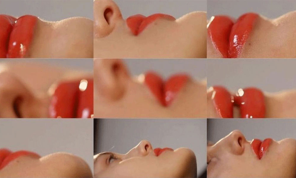 https://buro247.rs/wp-content/uploads/2021/12/lipglosscover.gif