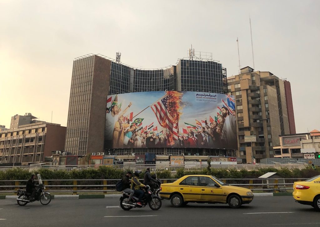 MOJA UKRADENA PLANETA Teheran road cFarahnaz Sharifi