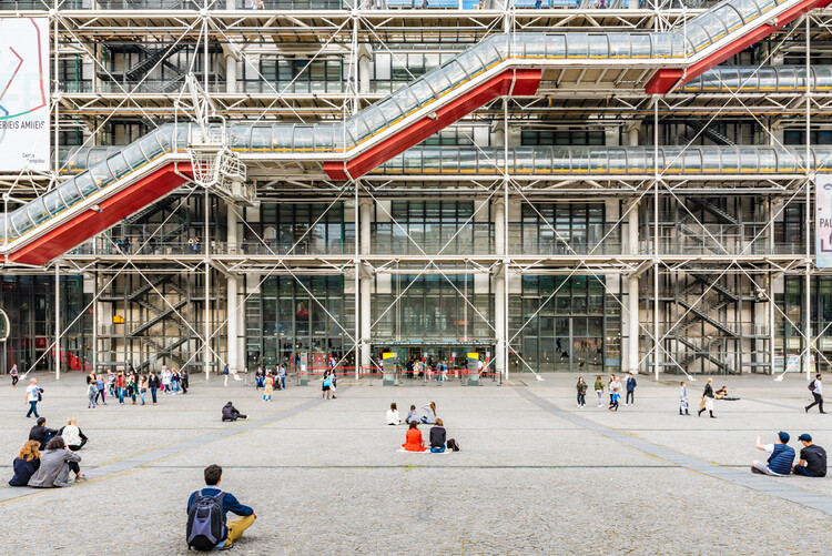 architecture classics centre georges pompidou renzo piano building workshop plus richard rogers 11