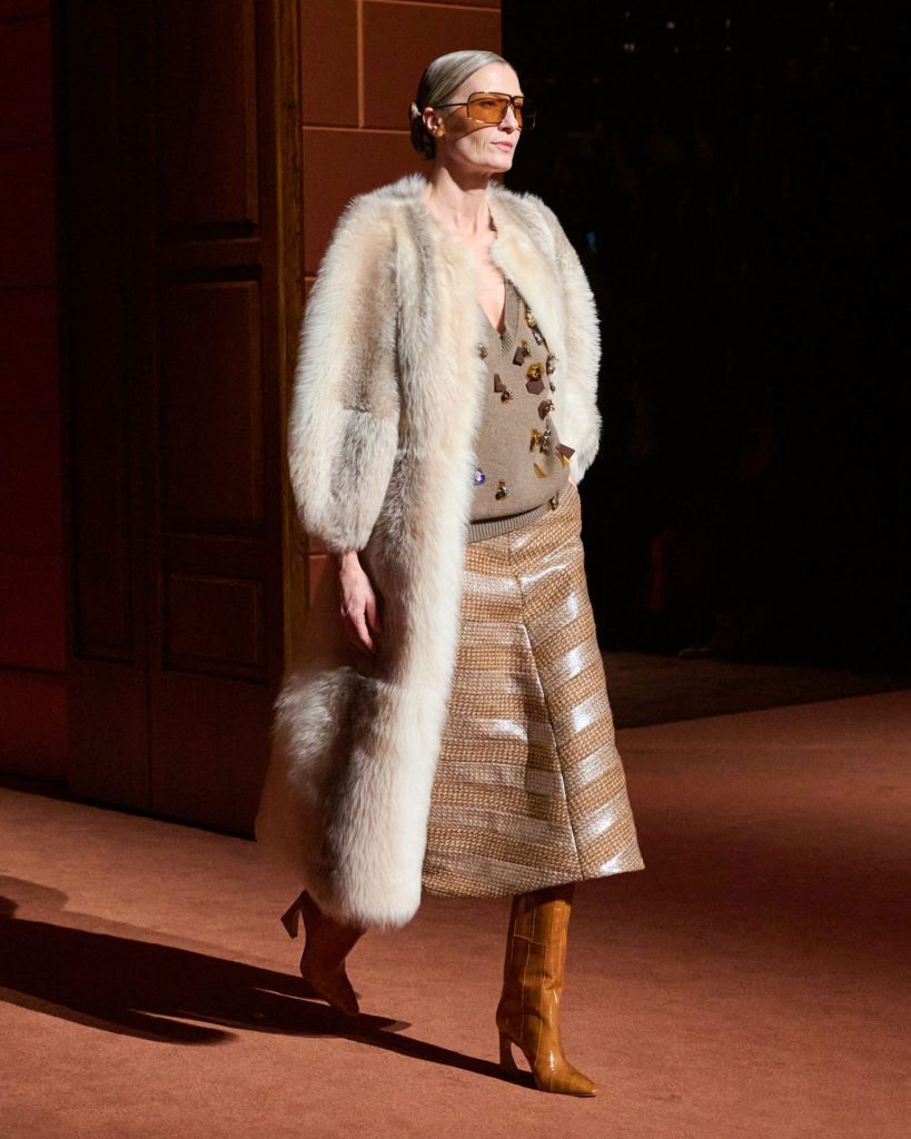 Sto godina modne kuće Fendi: Moć nasleđa i identiteta 9 fendi fw25 29 data