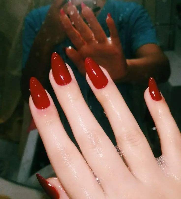 Crveni nokti su apsolutni trend ovog proleća 13 588e564667704ee105be2b9fb61a5f34