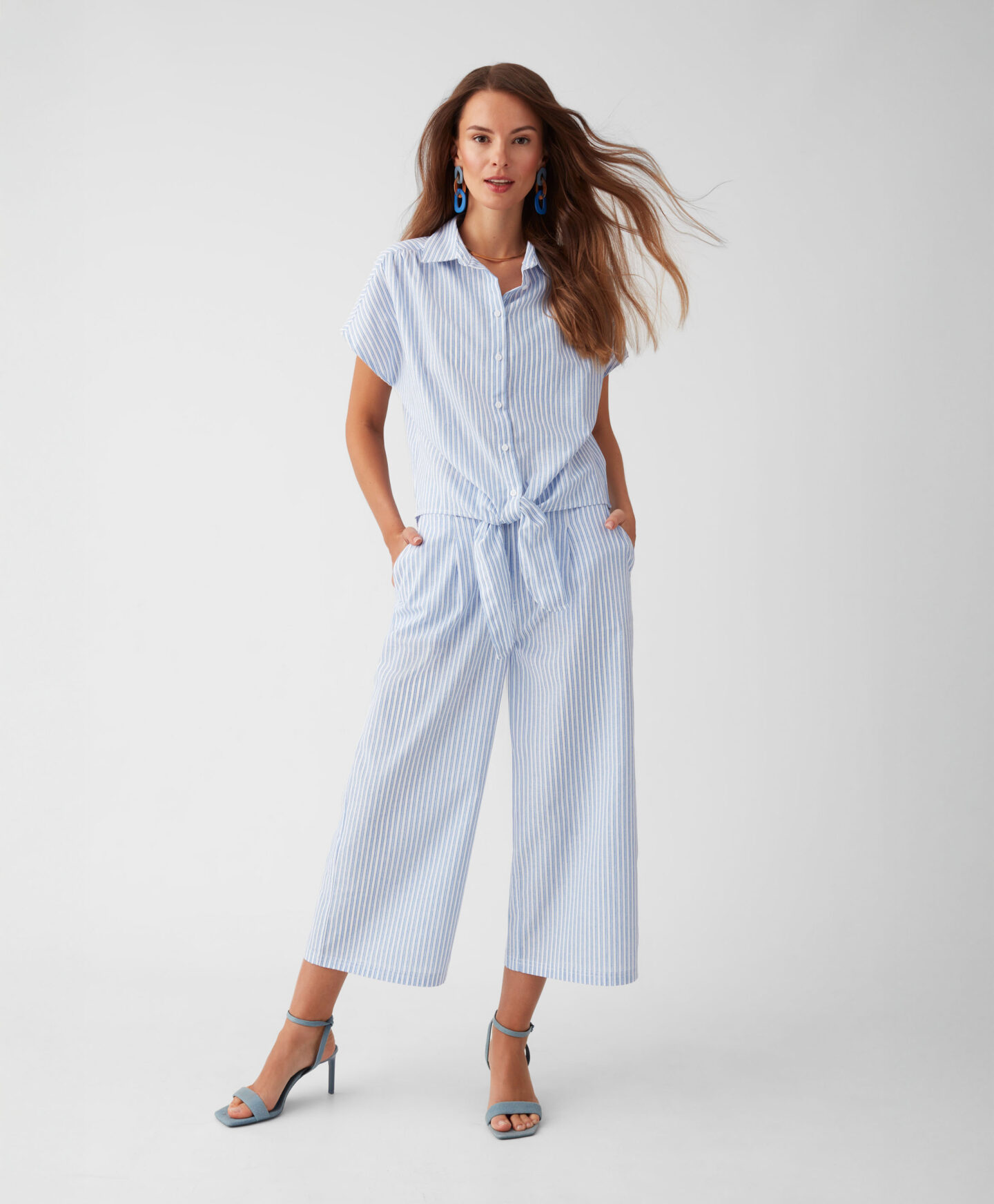 Sedam autfita koje ćemo nositi čim počnu vrućine 9 618723 P28 Ladieswear 120325 MJ 32903 1440x1744 1