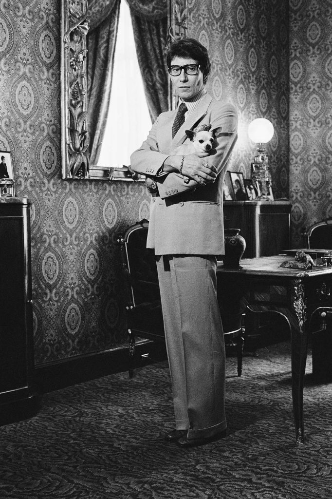 Izložba fotografija Alice Springs otkriva najveću nepoznatu priču mode 19 9 Alice Springs Yves Saint Laurent and Hazel Paris 1978 © Helmut Newton Foundation