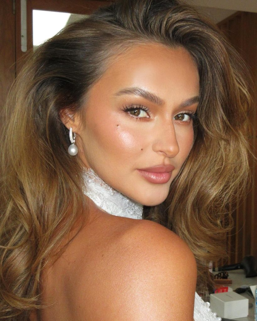 Bronzani Y2K makeup trend stiže baš pred leto 7 TREND