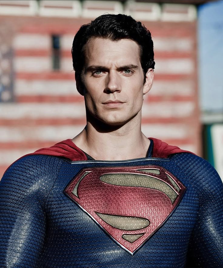 Zašto superheroji uvek izgledaju isto? 7 superheroj