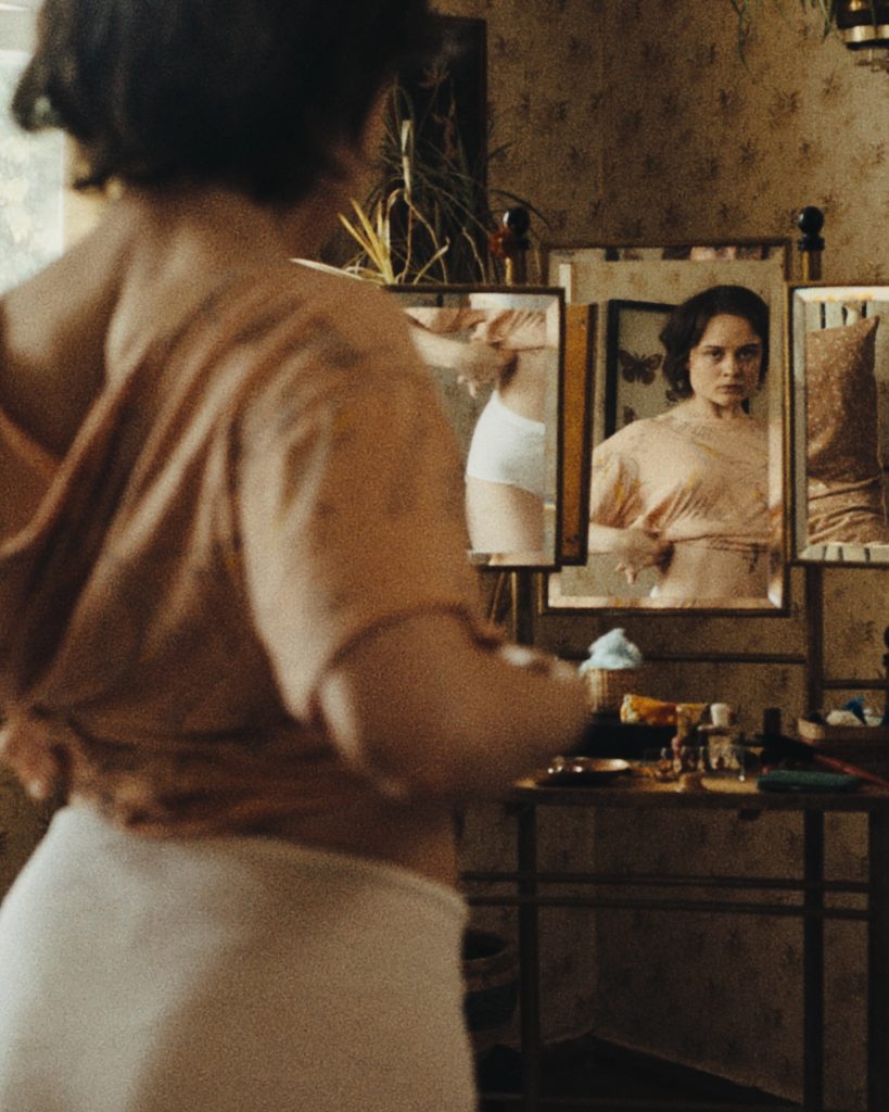 Mračan i enigmatičan: "Sound of Falling" je film o kom bruji Kan - s razlogom 8 image 3250520