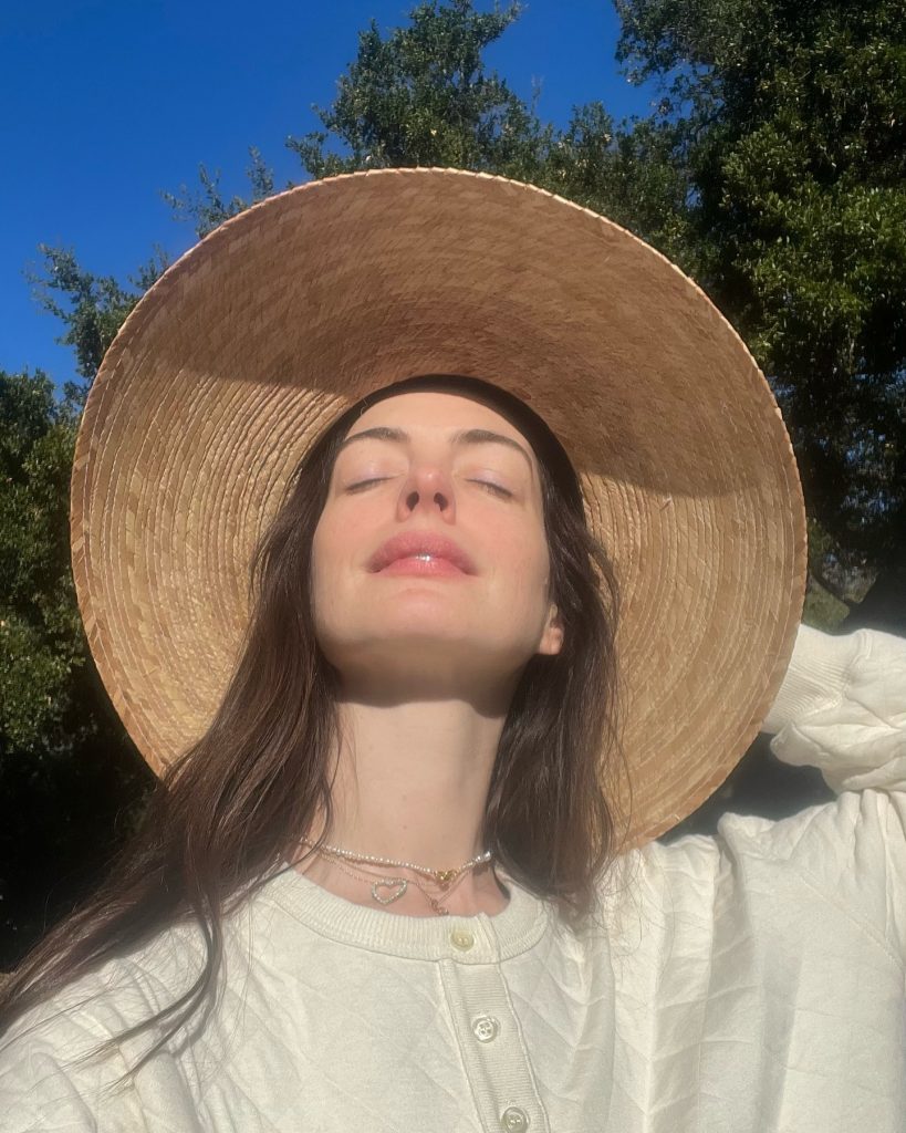 Šest pravila za negu kože kozmetičarke Anne Hathaway 8 image 3465711