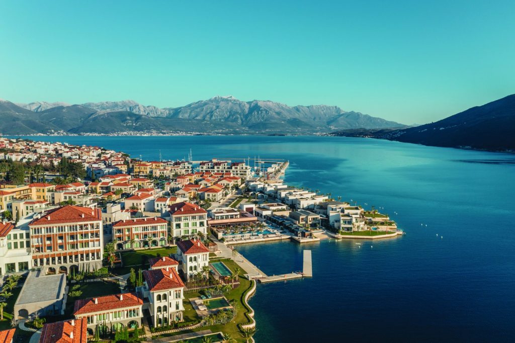 Život bez kompromisa: Kako izgleda dan u Marina rezidencijama 3 portonovi drone view 53166341700 o