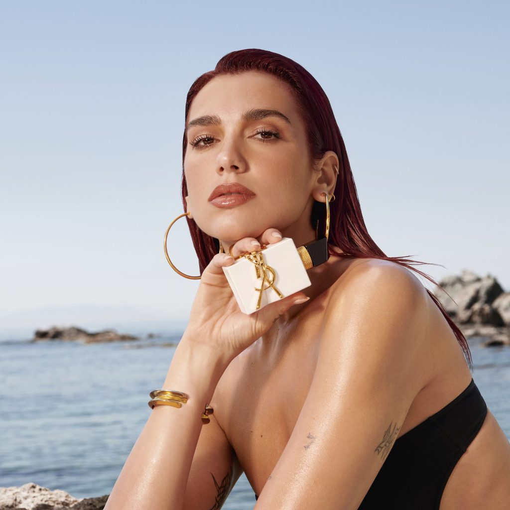Lakoća vode, dodir svile, sjaj kože - u mirisu po kom ćemo pamtiti leto 16 ysl dmi fraw libre leau nue 25 behind the scene dua eau nue 50ml in hand01 square 3000x3000px 3614274293845 rgb