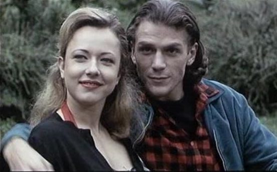 Naši filmovi, naša osećanja: Srpski naslovi koje Gen Z nosi u sebi 9 Screenshot 2025 06 30 at 12 48 59 Лајање на звезде 1998