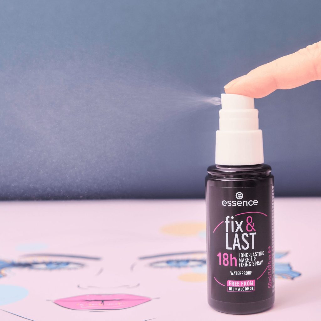 essence Ultra Europe: Kad "MAKE BEAUTY LOUD" postane najglasniji hit festivala 21 4059729490438 essence fix LAST 18h LONG LASTING MAKE UP FIXING SPRAY 2