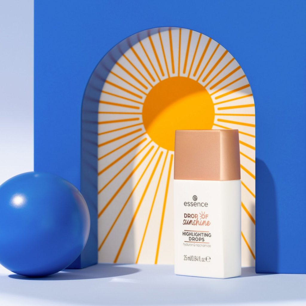 essence Ultra Europe: Kad "MAKE BEAUTY LOUD" postane najglasniji hit festivala 18 4059729517012 essence DROP OF sunshine HIGHLIGHTING DROPS 2