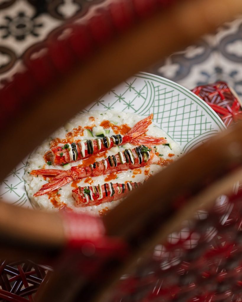 Vermelho Melides: Kako je Christian Louboutin od hotela napravio umetničko delo 14 A gastronomia no Xtian nao se limita ao sabor e composicao e impulso criativo e provocacao.Ca1