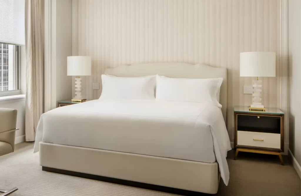 Waldorf Astoria ponovo otvara vrata nakon osam godina: Zavirite u ponudu 8 DeluxeKing junior suite 1150x750 1