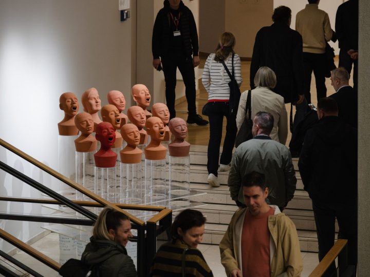 Otvaranje izlozbe Svetlucavo prijateljstvo foto Bojana Janjic MSUB 4