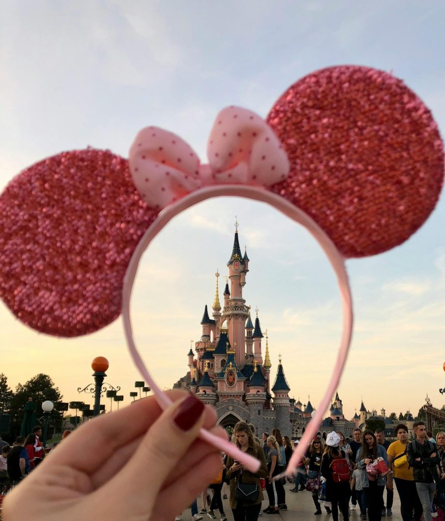 Šta se dešava sa izgubljenim stvarima u Disneylandu? 8 Disneyland