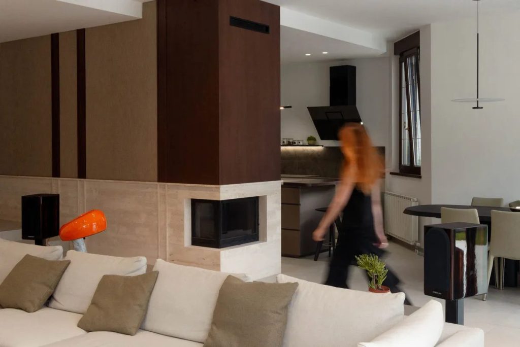 Kuća u Novom Sadu ima prelep bazen, ali kupatilo je prava "zvezda" ovog doma 20 rekonstrukcija porodicne kuce u novom sadu sypv2z0747b495e7cb