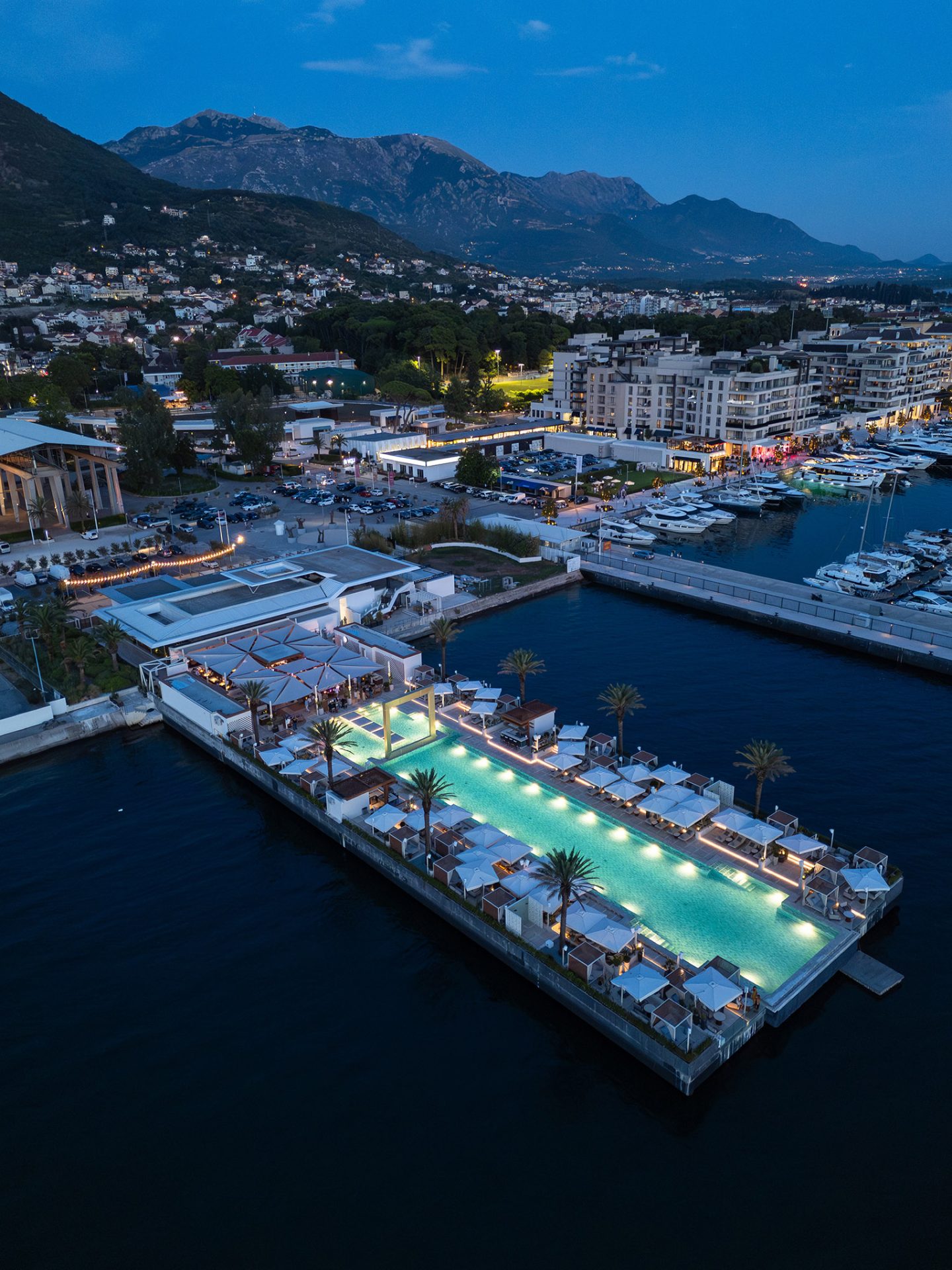 AURA Beach Lifestyle 7