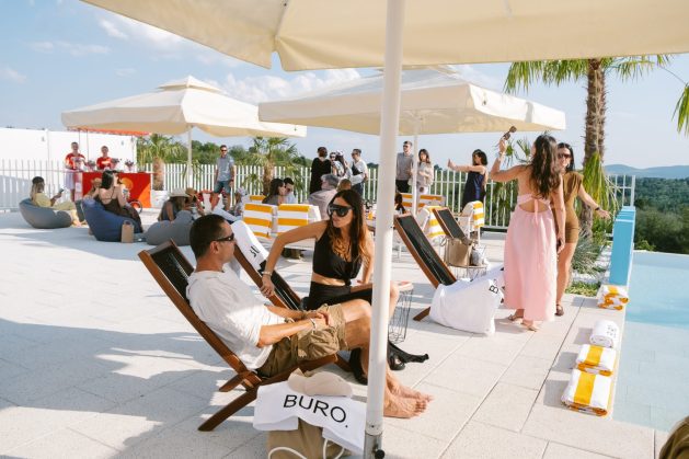 BURO 172