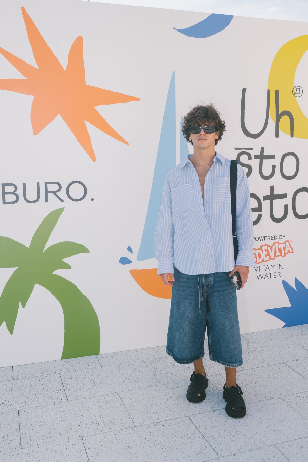 BURO 33