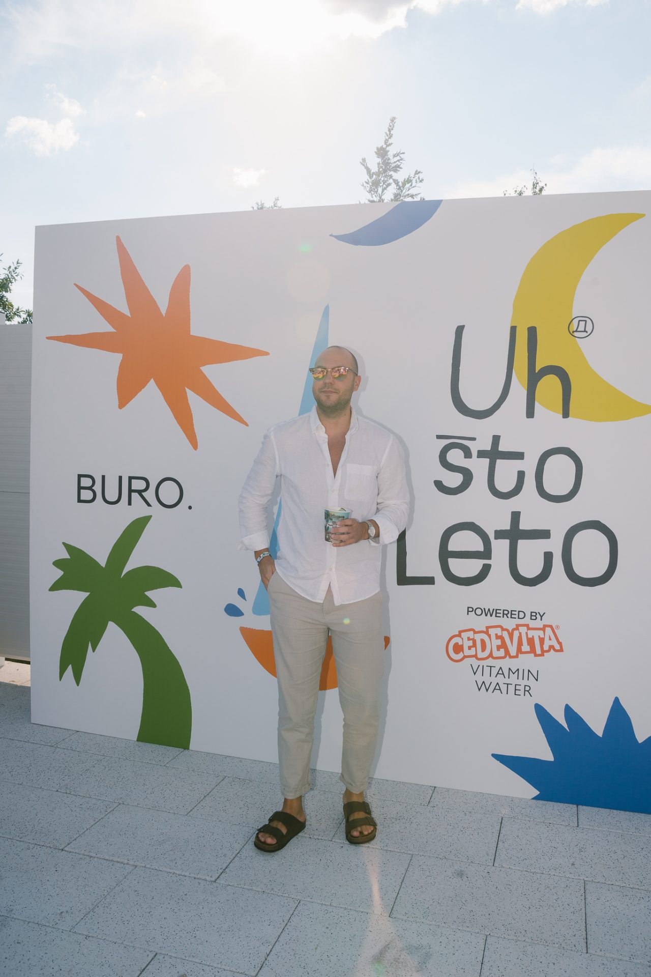 BURO 73