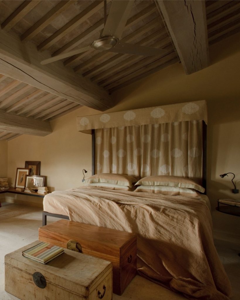 The Muri Antichi a home for shared experiences crafted for connection. Muri Antichi una ca1