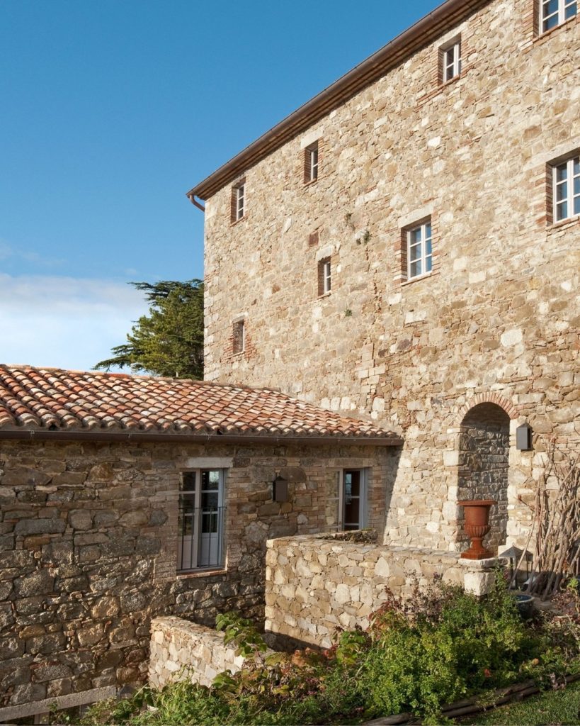 The Muri Antichi a home for shared experiences crafted for connection. Muri Antichi una ca2