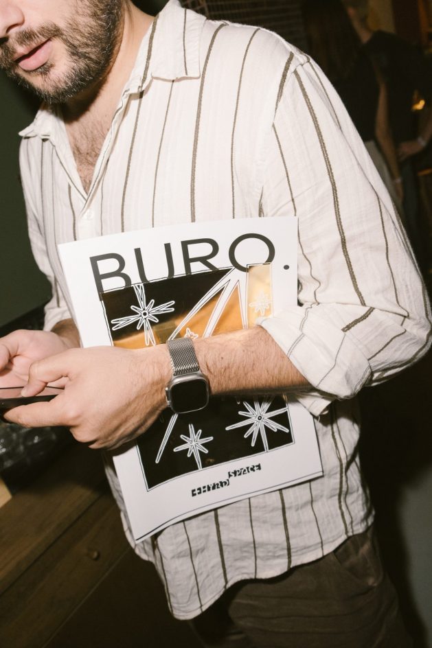 Buro 114