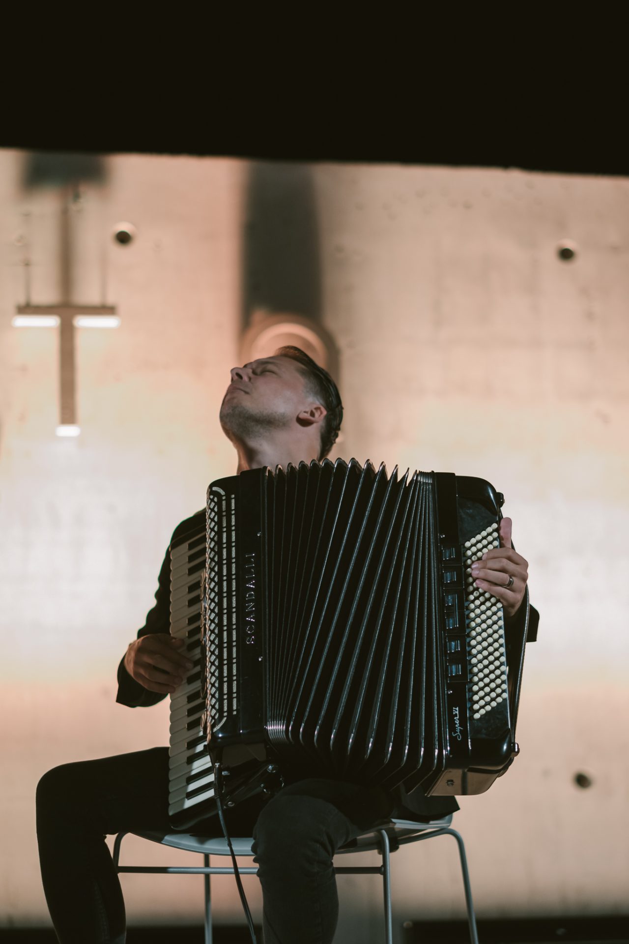 Glas koji spaja prostor i vreme - koncert Amire Medunjanin u Ekata amfiteatru 8 Buro Ekata 14