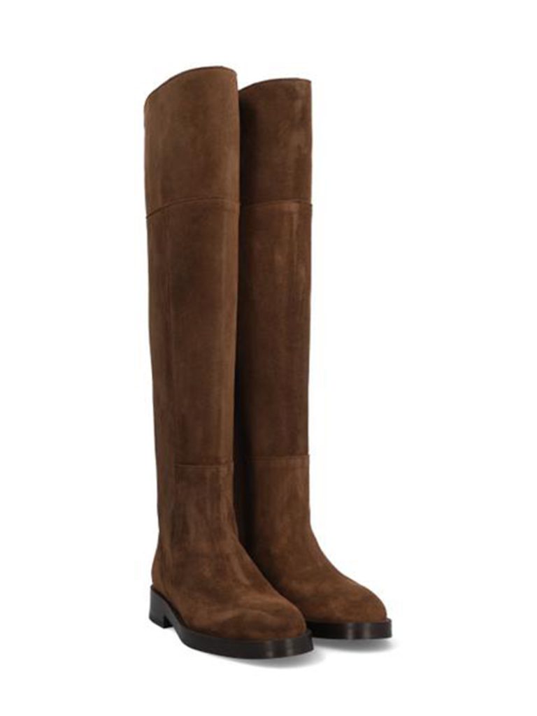 Imamo listu: Najlepše ravne kožne čizme u braon boji 11 52791133 2