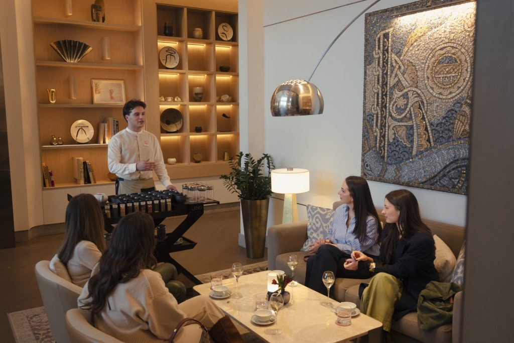 BURO. na popodnevnom čaju u hotelu St. Regis: Kad se uživanje pretvori u ritual 15 DSC 7050 1