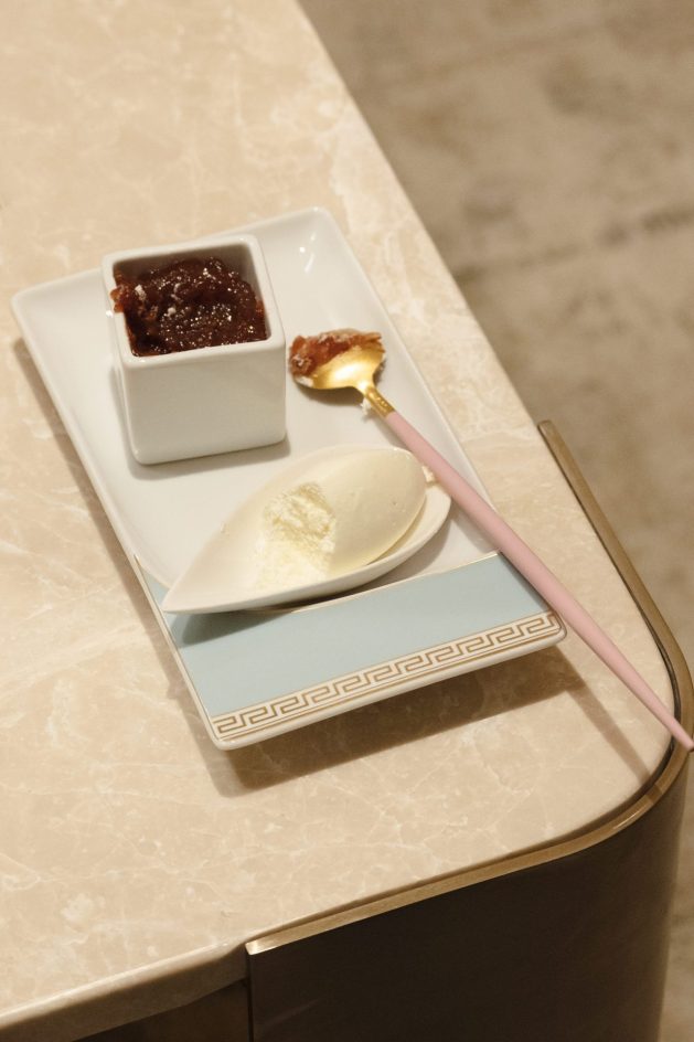 BURO. na popodnevnom čaju u hotelu St. Regis: Kad se uživanje pretvori u ritual 35 DSC 8130