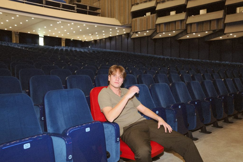 Jakov Jozinović, regionalni muzički fenomen, za pola sata rasprodao Sava Centar 7 Jakov Jozinovic 2