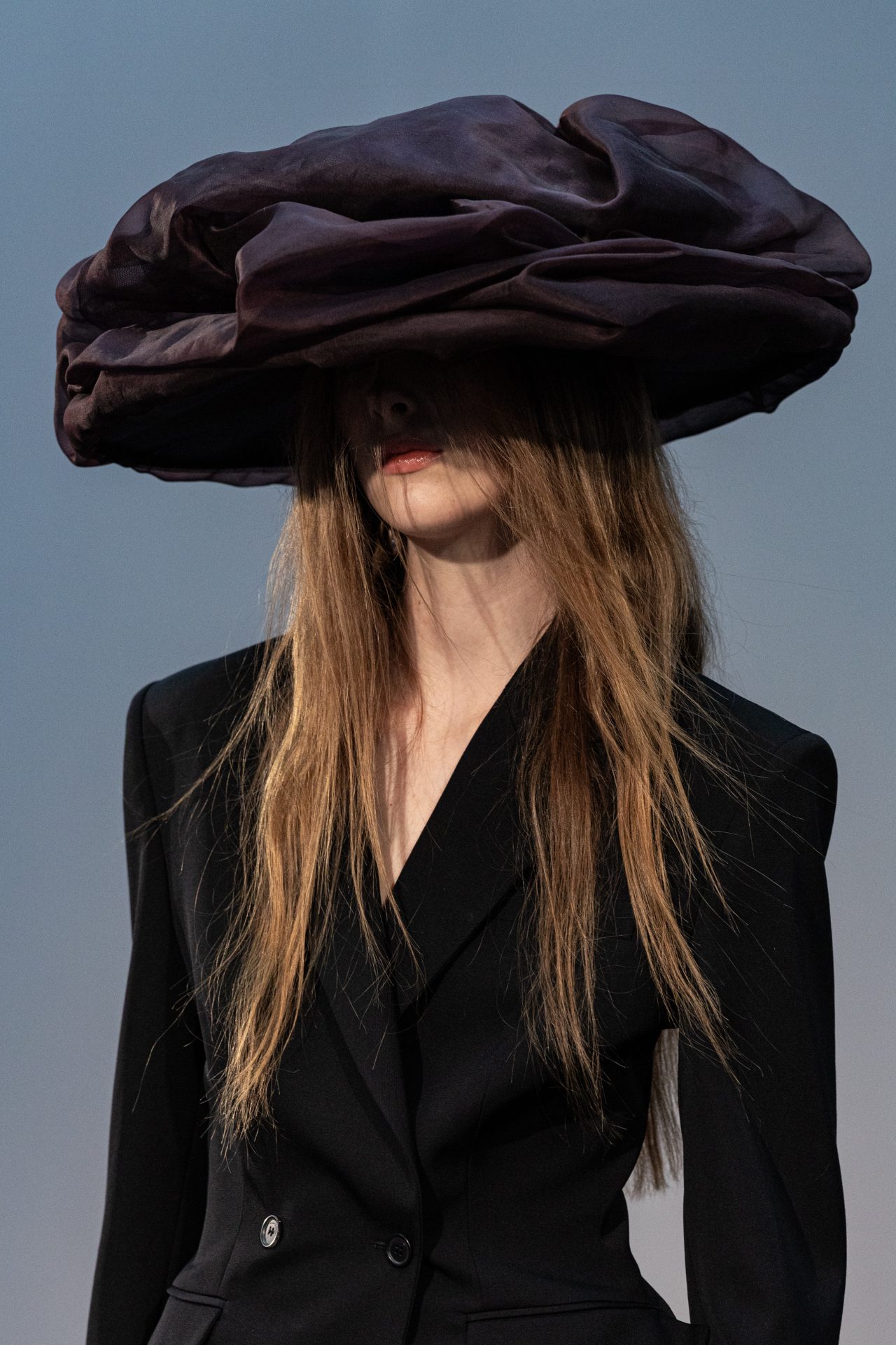 The Studio: Magda Butrym je u Pariz donela slovensku lepotu 8 Magda Butrym CLOSE UP SIDES 2 3 01