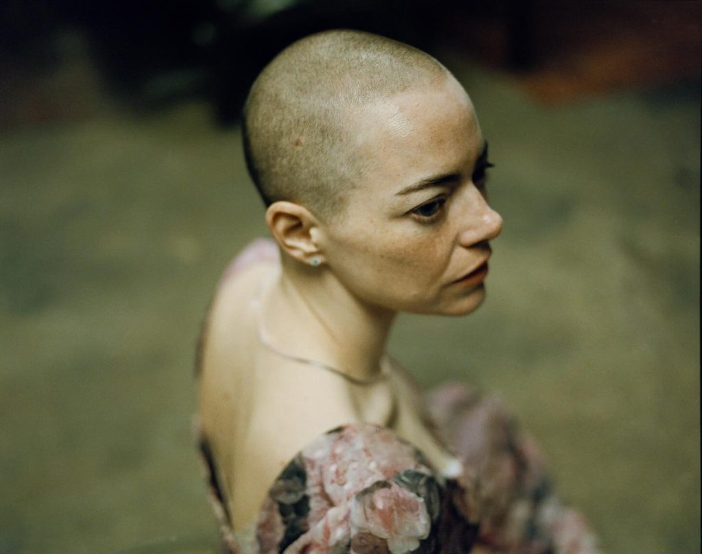 Da li biste obrijali glavu kako biste pogledali film pre svih? 8 film