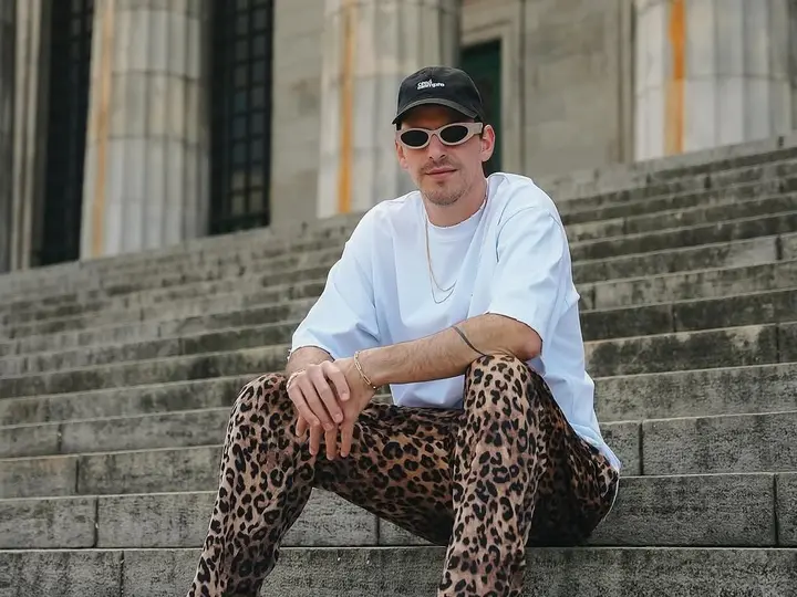 Adam Ten