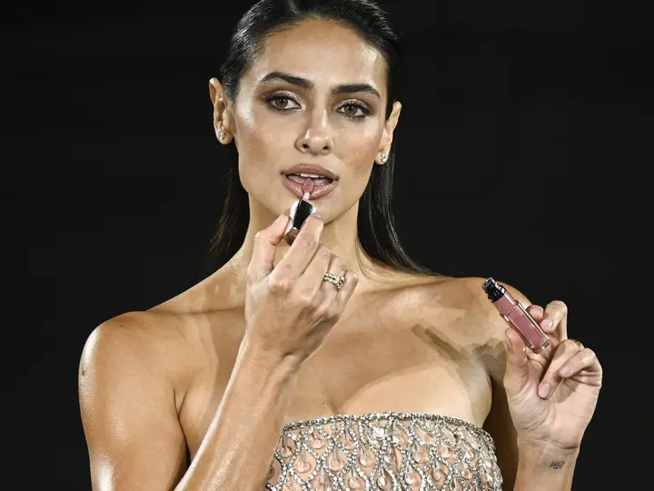 Pet nijansi karmina koje će dominirati tokom zime 5 karmin