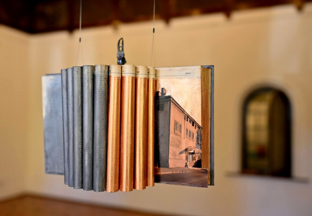 Devet soba, devet svetova: Putovanje kroz heterotopije Lane Vasiljević 30 2 5