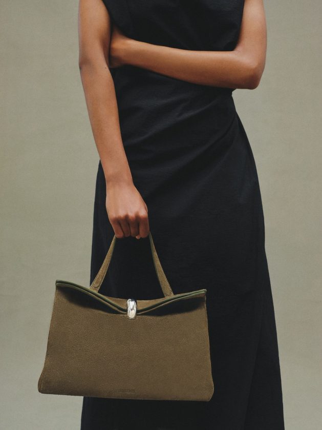 25HBAW00439AC09A04560 18 1