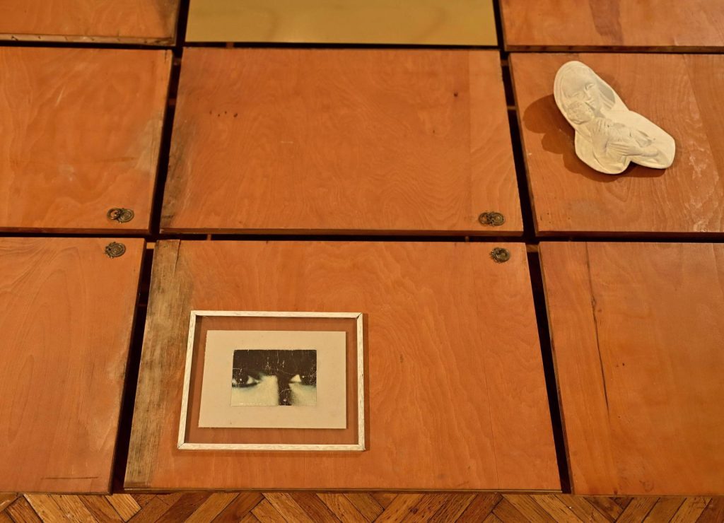 Devet soba, devet svetova: Putovanje kroz heterotopije Lane Vasiljević 10 3