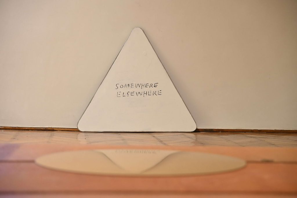 Devet soba, devet svetova: Putovanje kroz heterotopije Lane Vasiljević 11 4