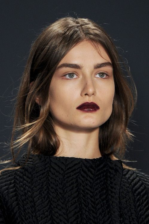 Boja šljive i ove jeseni vodeći makeup trend 7 makeup