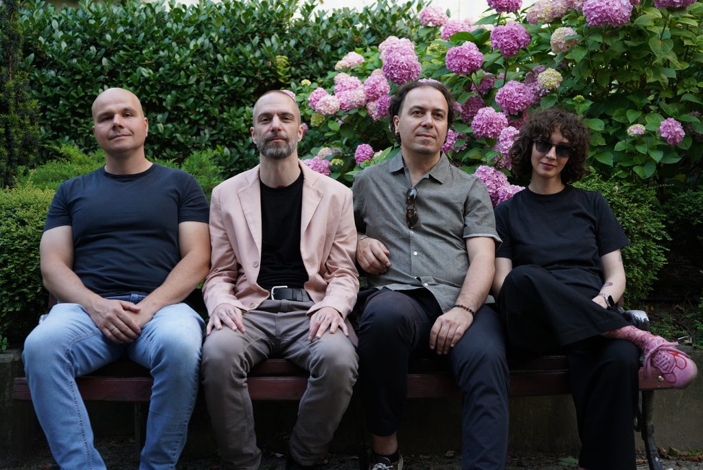 Consecration photo Nenad Vujanovic