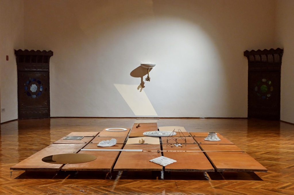 Devet soba, devet svetova: Putovanje kroz heterotopije Lane Vasiljević 15 EDY 7185