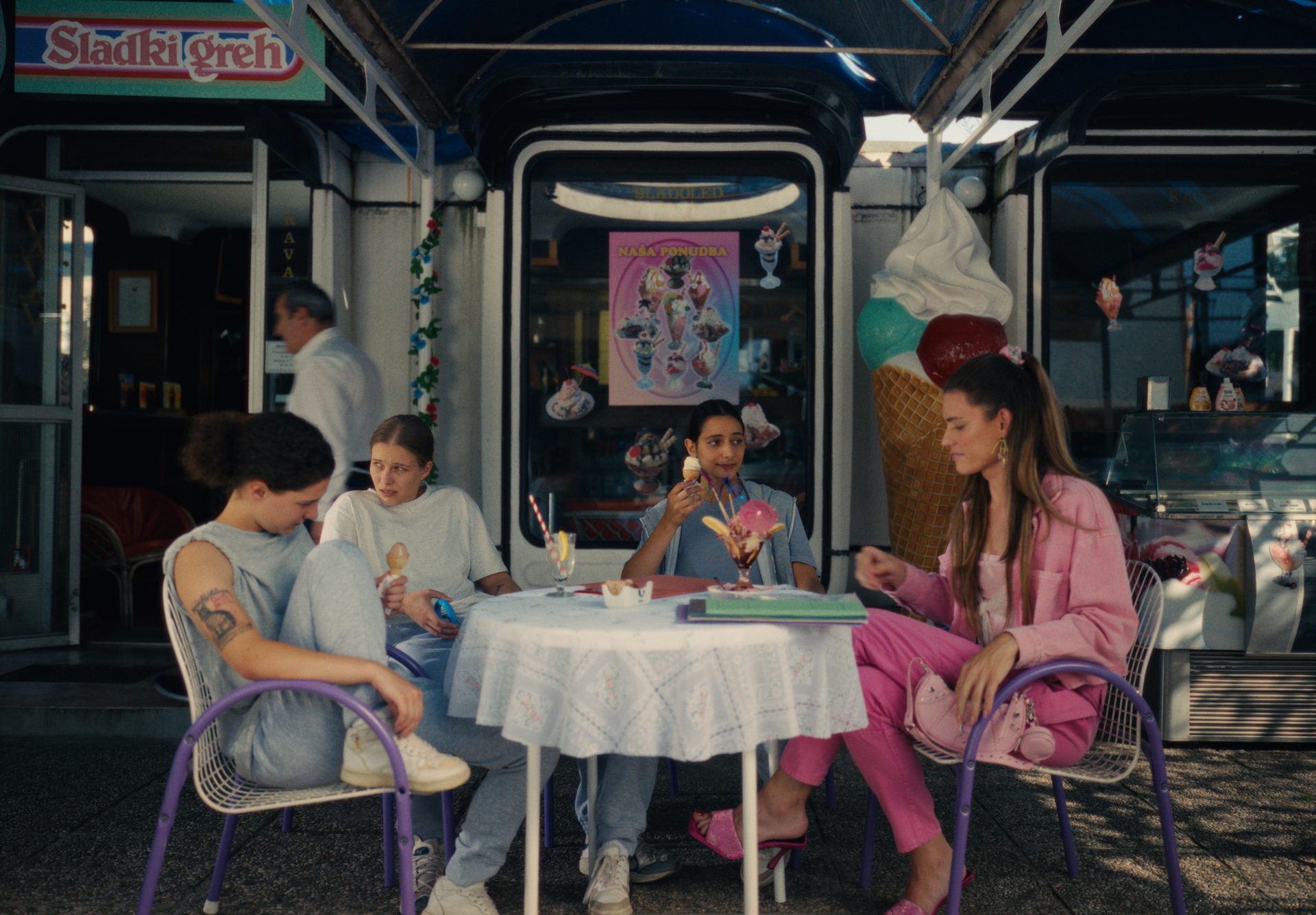 Fantasy December Produkcija 3