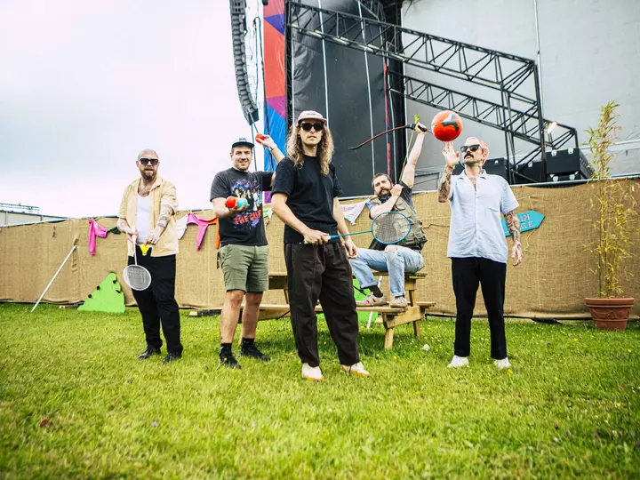 IDLES