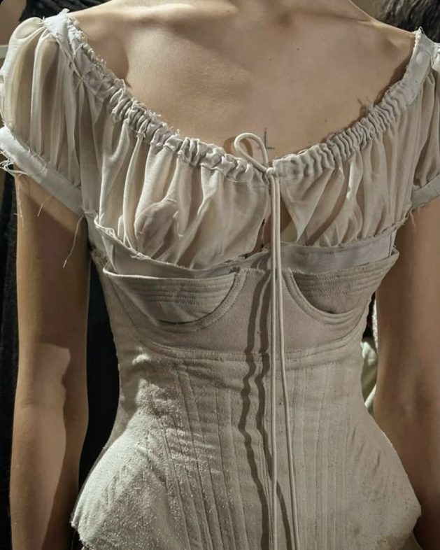 Ispod radara: Elena Velez 11 image 7299839