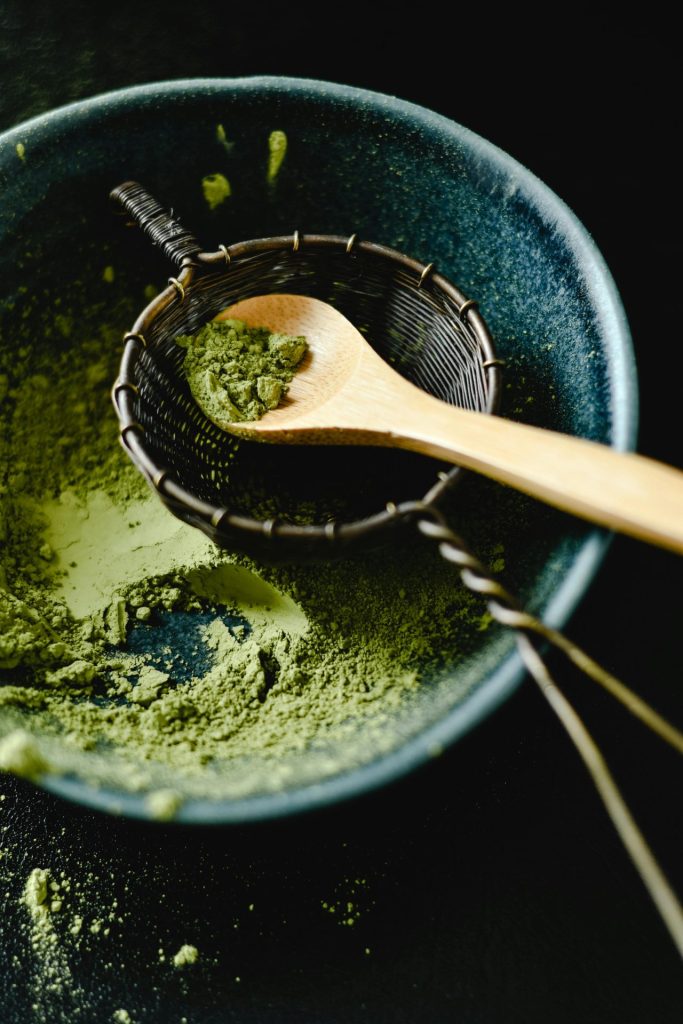 Šta je "matcha efekat" i kako oblikuje naše potrošačke navike? 7 matcha