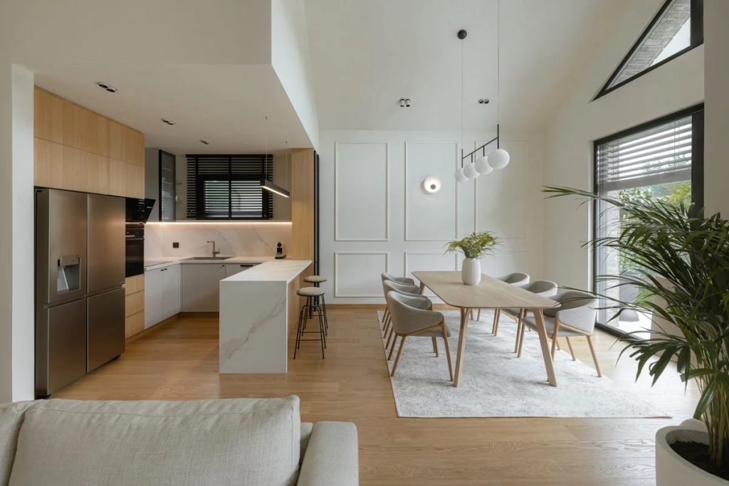 porodicna kuca sa bazenom u kragujevcu t4uhwgc88bf2ae701e